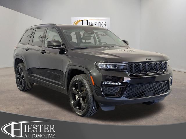 2023 Jeep Grand Cherokee Limited's photo