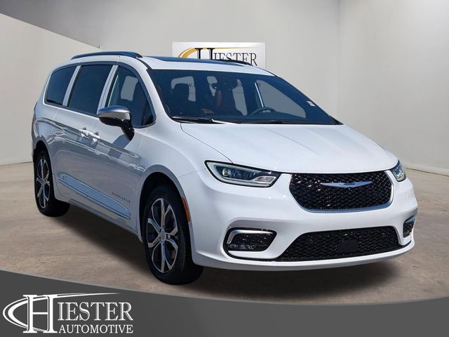 2026 Chrysler Pacifica Pinnacle AWD's photo