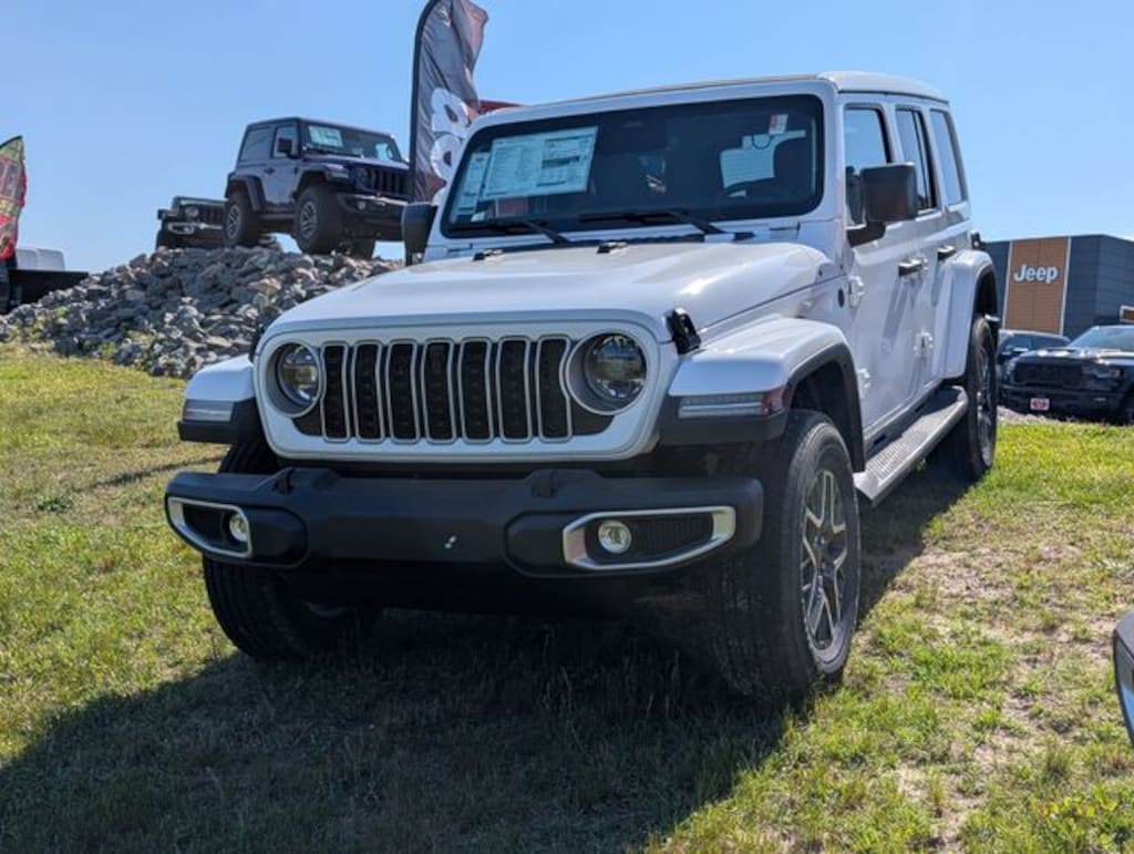 New 2026 Jeep Wrangler 4-DOOR SAHARA Sport Utility