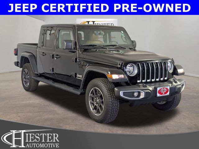 2023 Jeep Gladiator Overland's photo