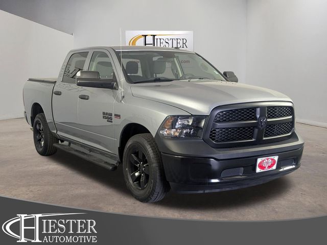 2022 RAM 1500 Classic Tradesman 4x4 Crew Cab 5'7's photo