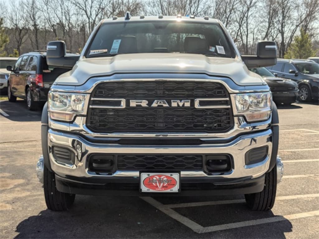 New 2024 Ram 5500 Chassis Cab 5500 TRADESMAN CHASSIS CREW CAB 4X4 84' CA Pickup