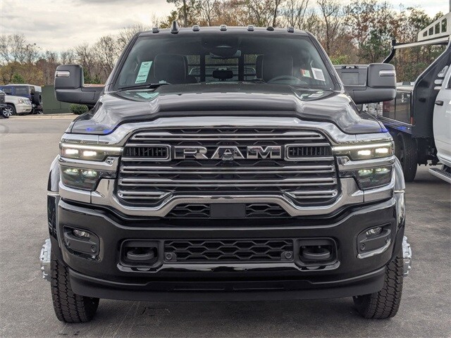 2026 Ram 5500 photo 3