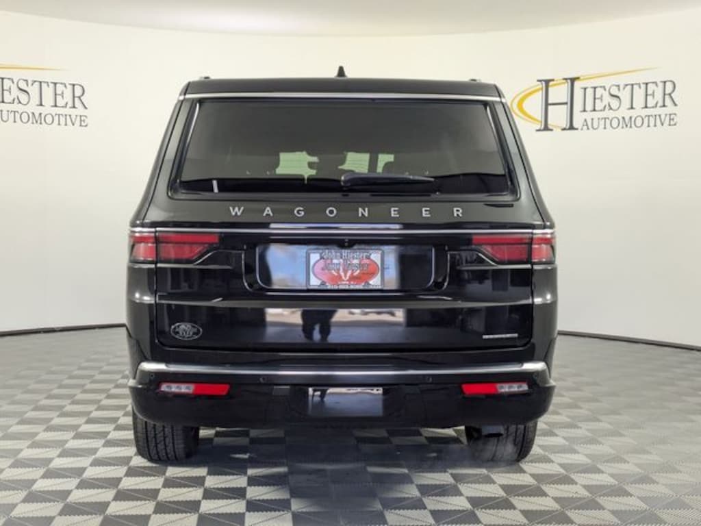 Used 2024 Jeep Wagoneer L Series II SUV
