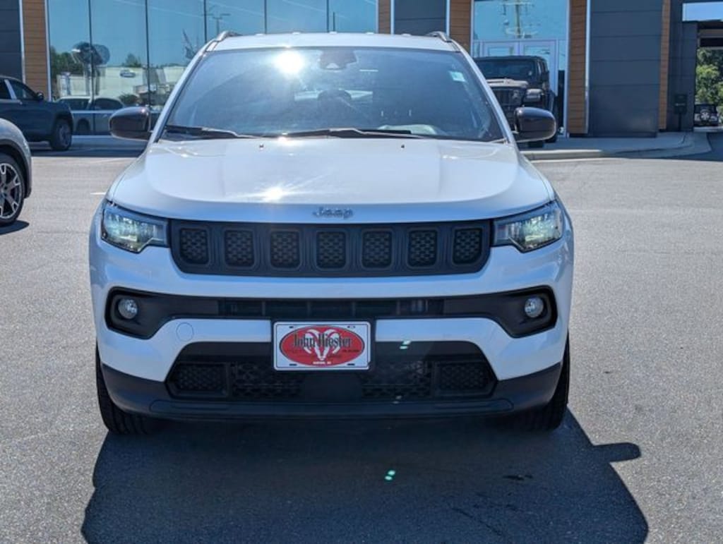 Used 2024 Jeep Compass Latitude SUV