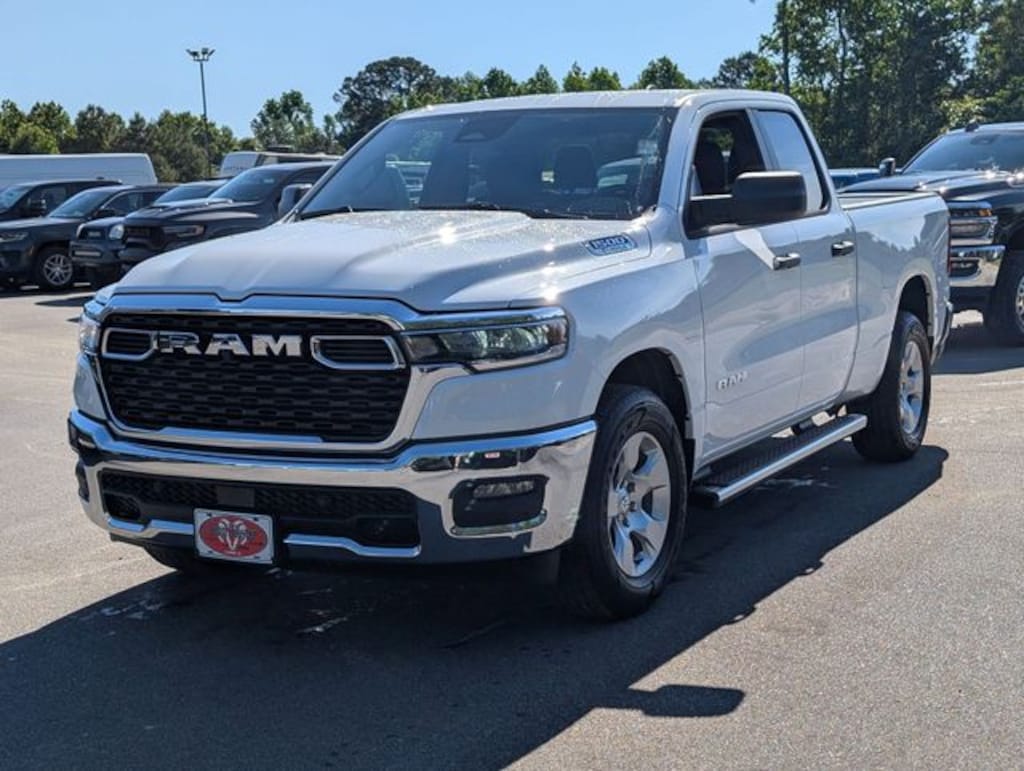 New 2026 Ram 1500 BIG HORN QUAD CAB 4X2 6'4 BOX Pickup