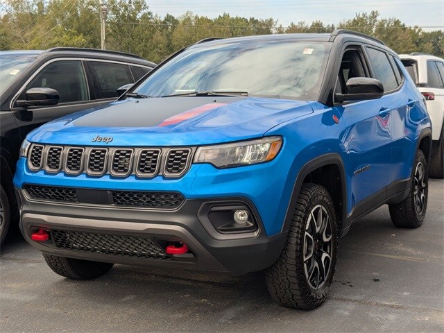 2026 Jeep Compass Trailhawk Sport photo 3