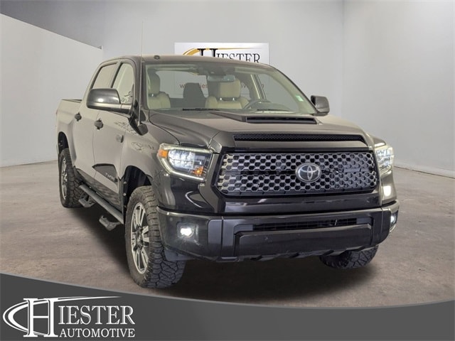 2018 Toyota Tundra SR5's photo