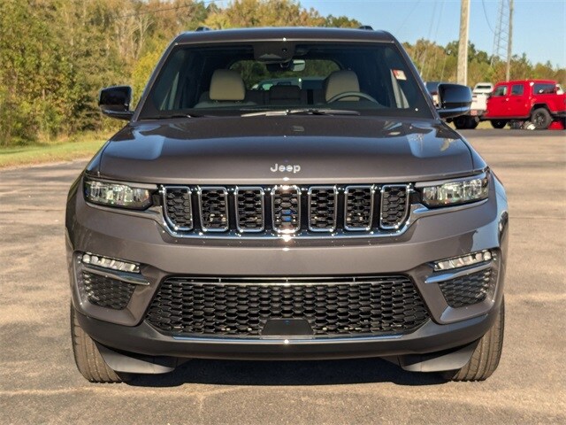 2025 Jeep Grand Cherokee Limited photo 3
