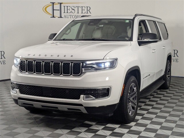 2024 Jeep Wagoneer L Series II photo 4