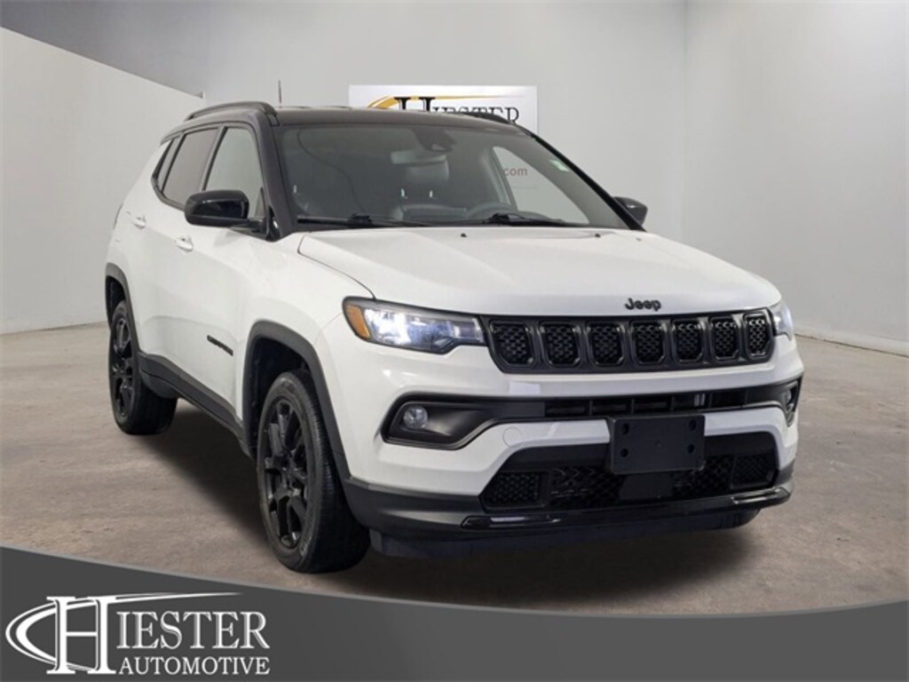 Used 2023 Jeep Compass Altitude SUV
