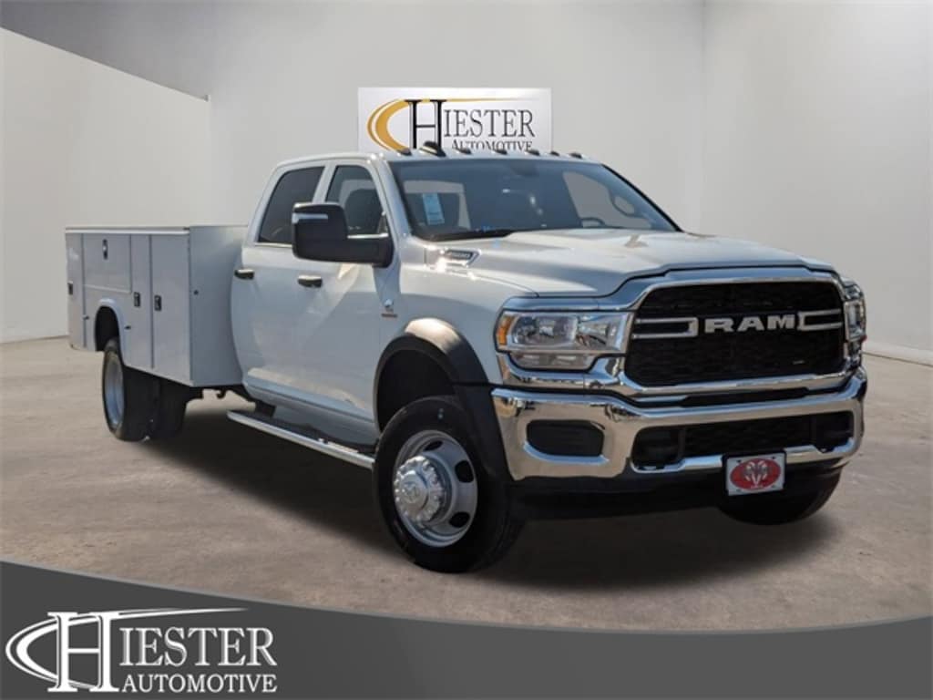 New 2024 Ram 4500 Chassis Cab 4500 TRADESMAN CHASSIS CREW CAB 4X4 84' CA Pickup