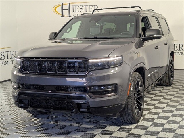2024 Jeep Grand Wagoneer L II photo 2