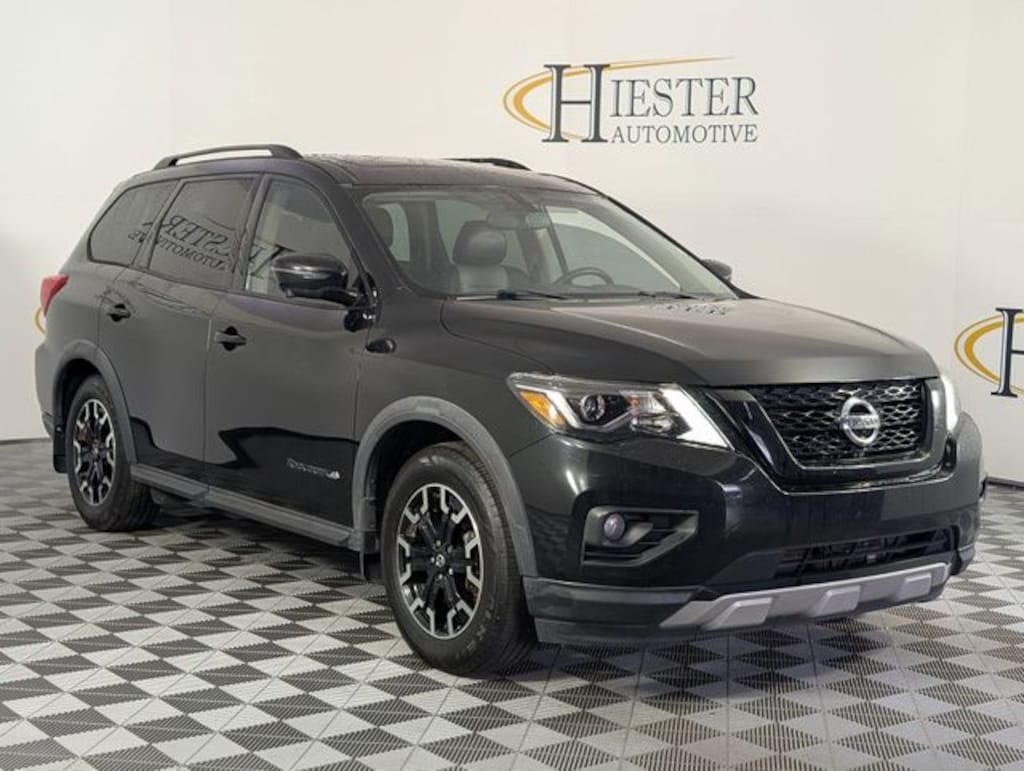 Used 2019 Nissan Pathfinder SL SUV