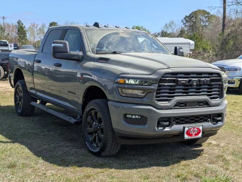 New 2026 Ram 2500 BIG HORN CREW CAB 4X4 6'4 BOX Pickup
