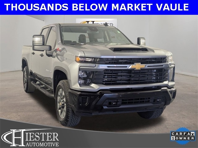 2025 Chevrolet Silverado 2500HD Custom's photo