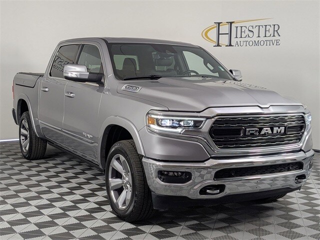 2022 Ram 1500 Limited photo 2