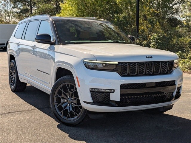 2025 Jeep Grand Cherokee L Summit Reserve photo 2