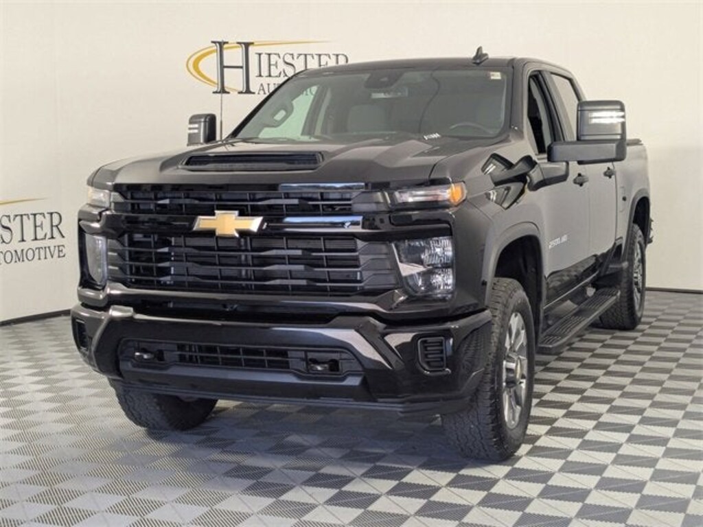 Used 2024 Chevrolet Silverado 2500 HD Custom Truck Crew Cab