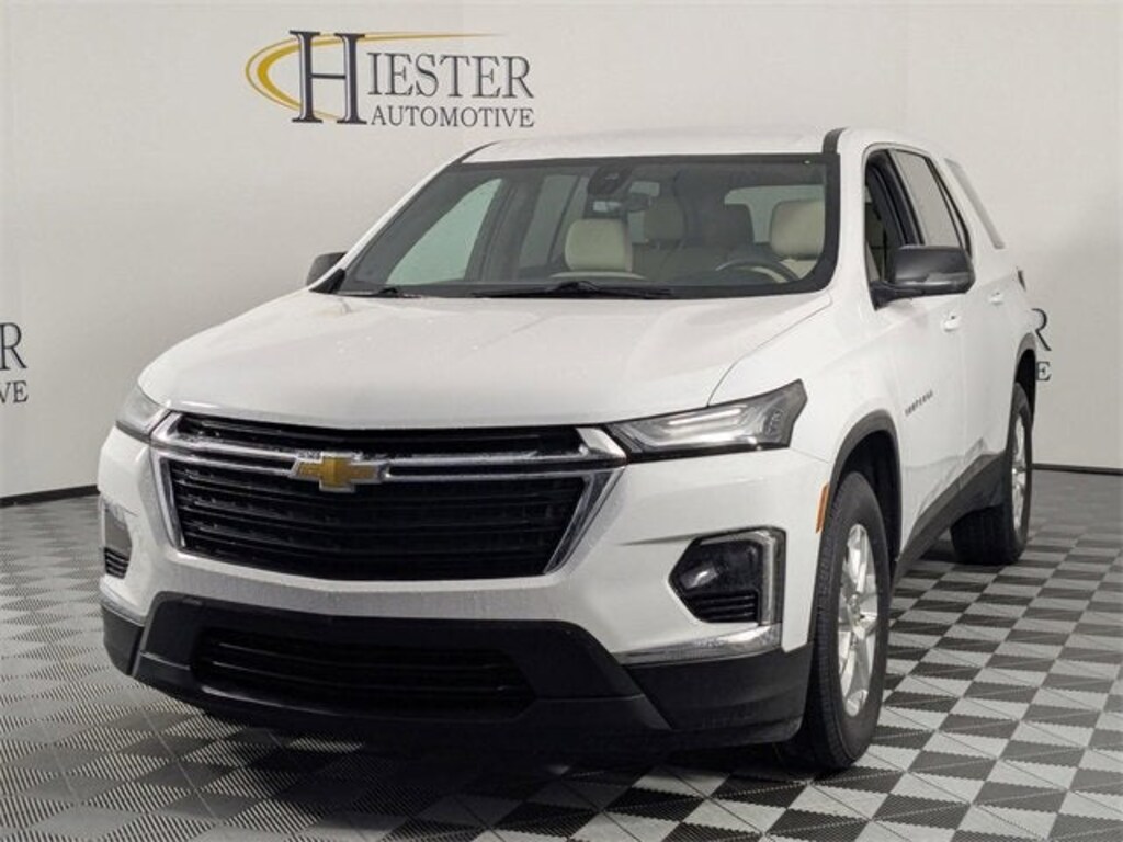 Used 2023 Chevrolet Traverse LS SUV