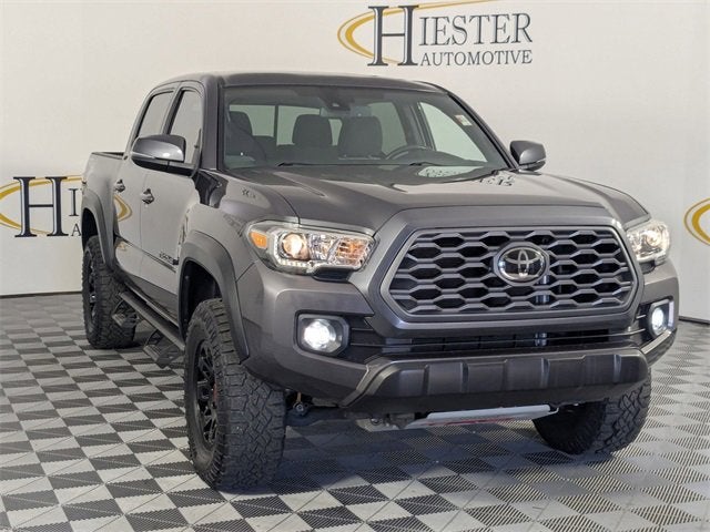 2021 Toyota Tacoma TRD Off-Road V6 photo 2