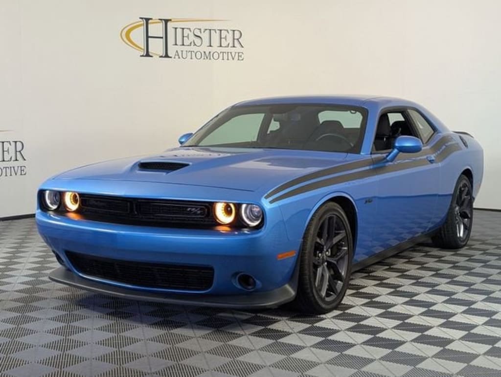 Used 2023 Dodge Challenger R/T Coupe