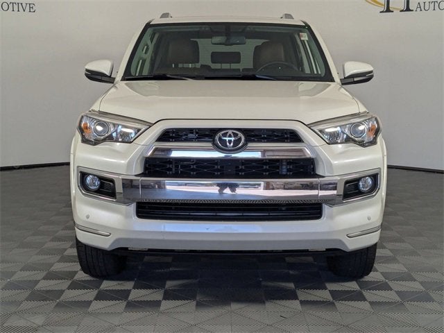 2019 Toyota 4Runner SR5 photo 3