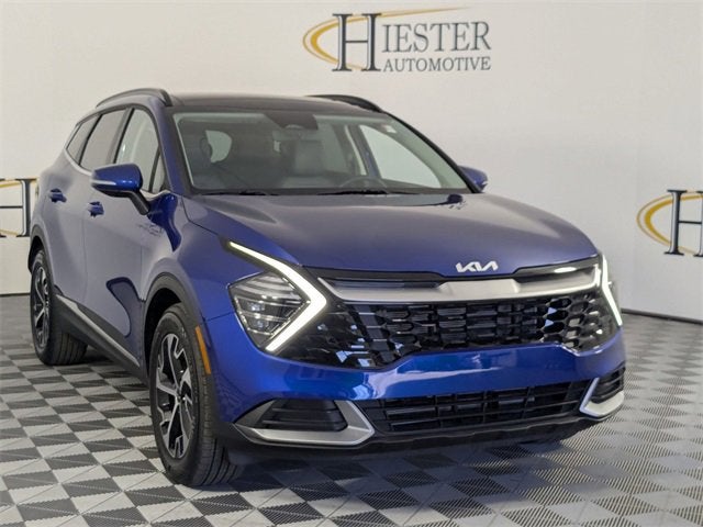 2025 Kia Sportage EX photo 2