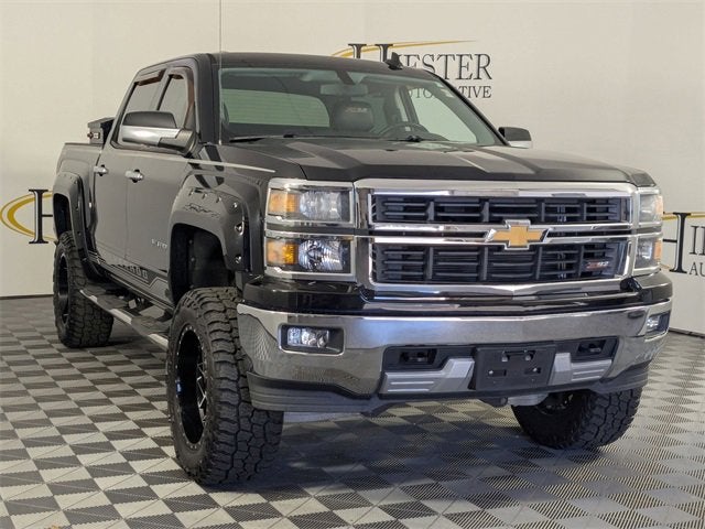 2015 Chevrolet Silverado 1500 LT photo 2
