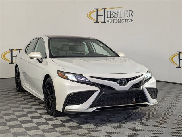 2022 Toyota Camry XSE photo 2