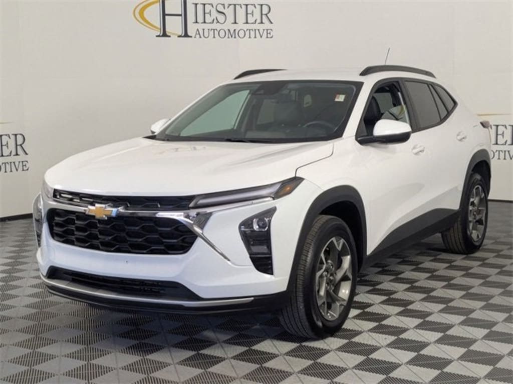 Certified 2025 Chevrolet Trax LT SUV