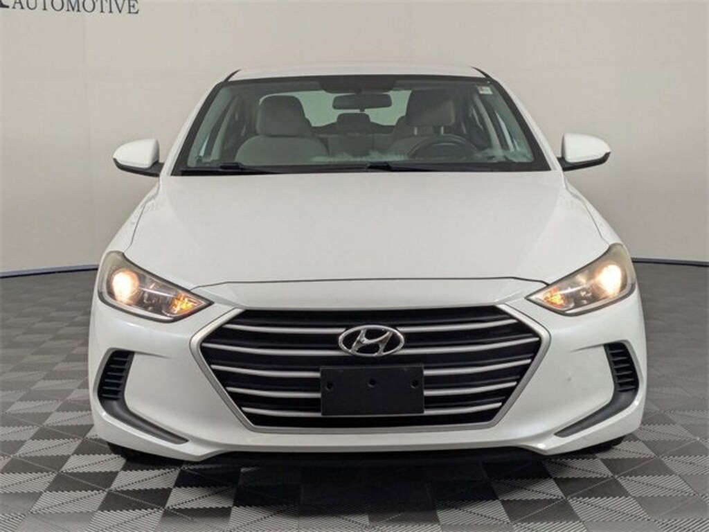 Used 2017 Hyundai Elantra SE Sedan