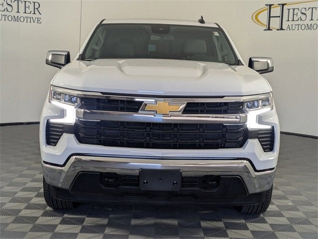 2025 Chevrolet Silverado 1500 LT photo 3