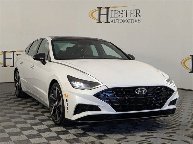 2023 Hyundai Sonata SEL Plus photo 2