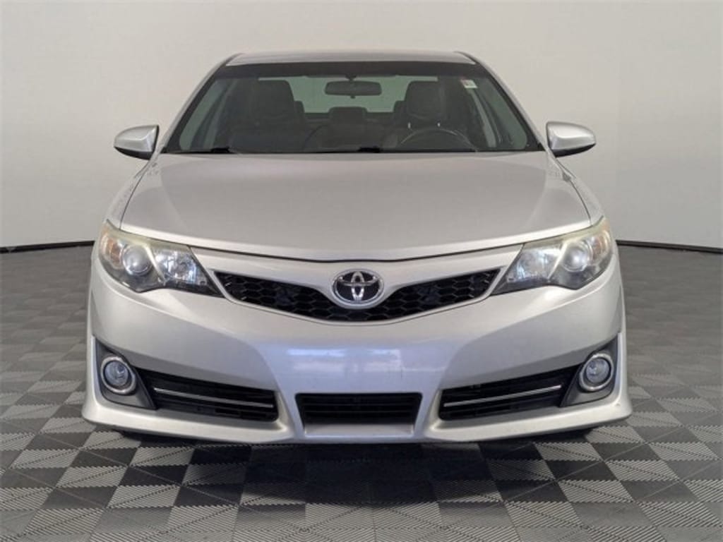 Used 2014 Toyota Camry L Sedan