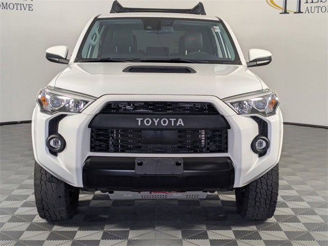 2020 Toyota 4Runner SR5 photo 3