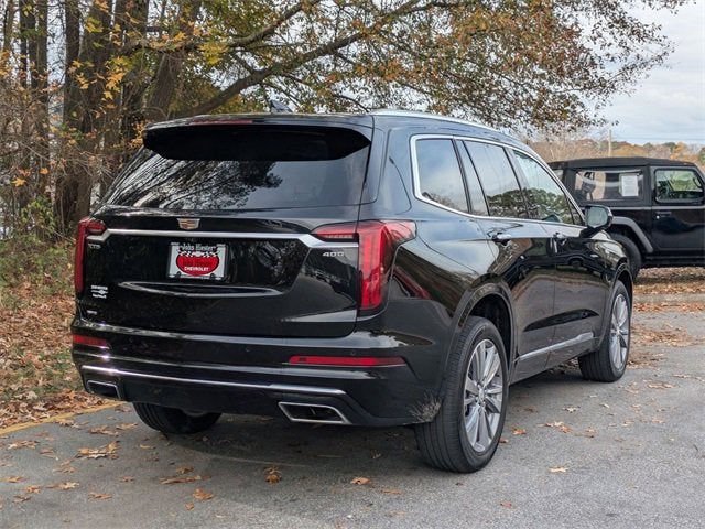 2025 Cadillac XT6 Premium Luxury photo 2