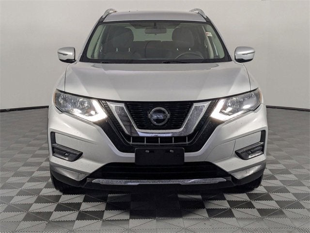 2018 Nissan Rogue SV photo 2