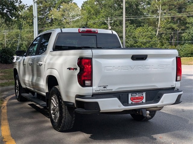 2023 Chevrolet Colorado LT photo 3