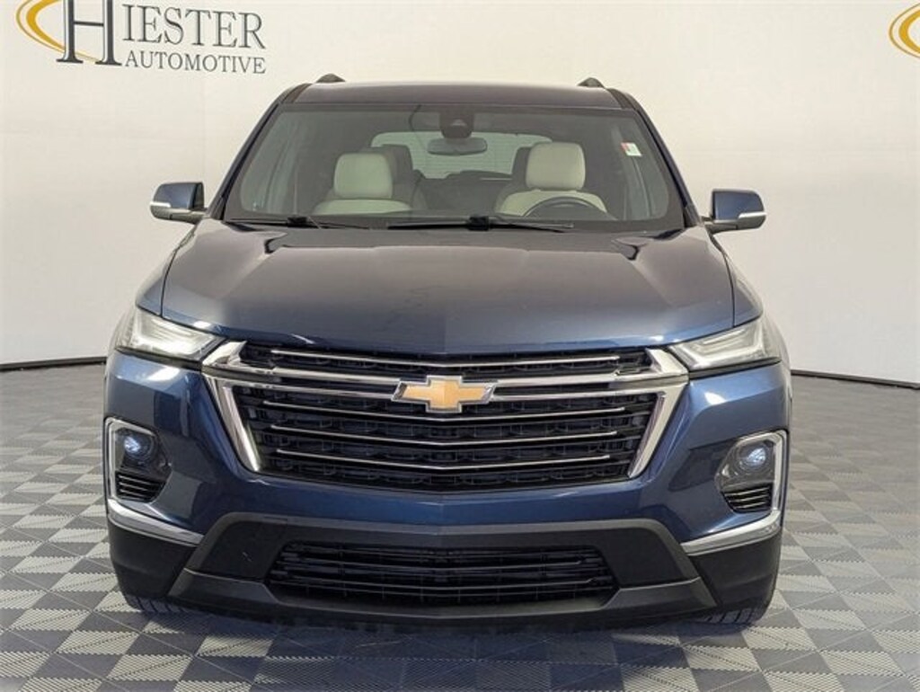 Used 2022 Chevrolet Traverse LT Cloth SUV