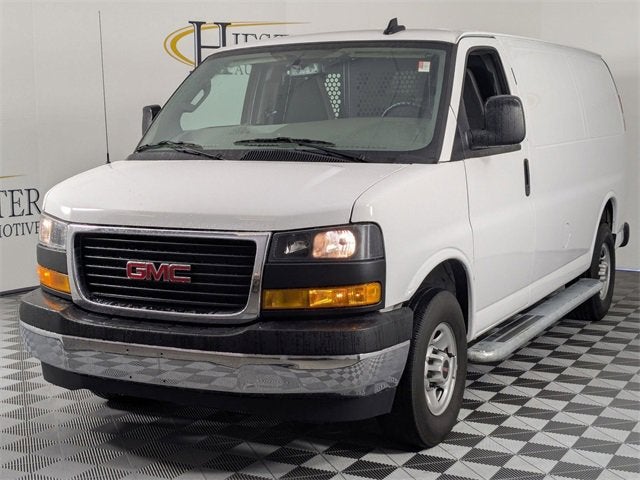 2024 Gmc Savana Cargo 2500 photo 2