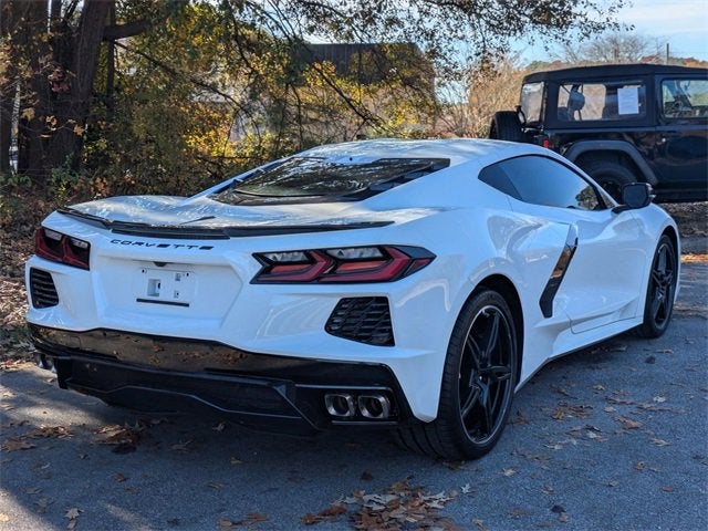 2025 Chevrolet Corvette Stingray 2LT photo 2