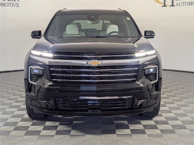 2025 Chevrolet Traverse High Country photo 3