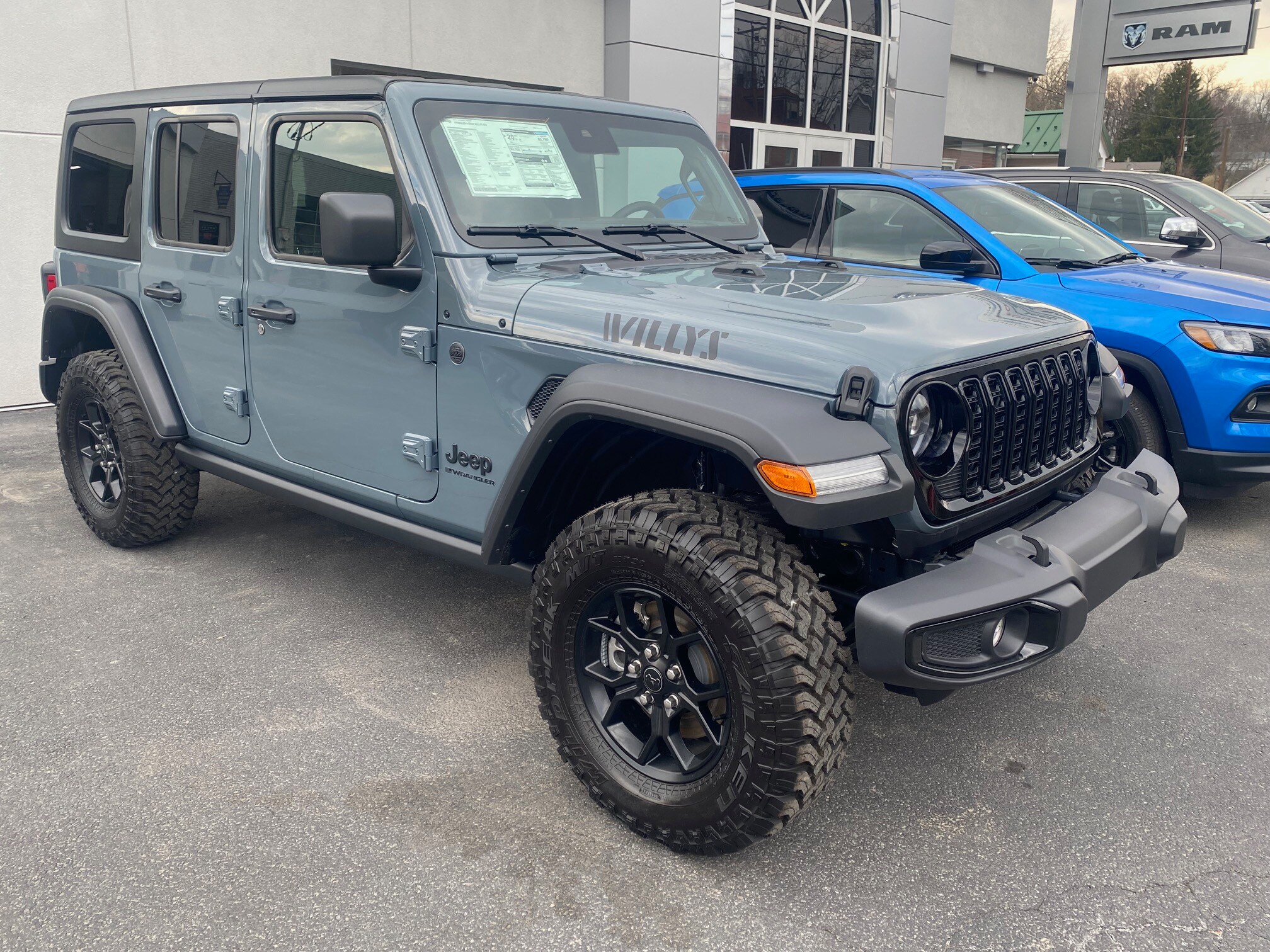 2024 Jeep Wrangler Willys photo 2