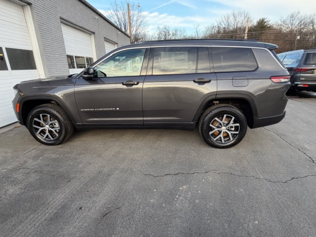 New 2025 Jeep Grand Cherokee L Limited Sport Utility