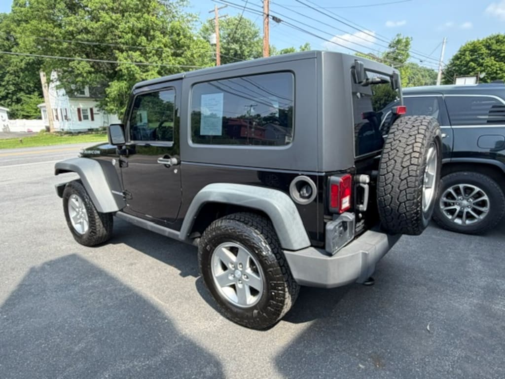 Used 2010 Jeep Wrangler Rubicon 4WD Rubicon