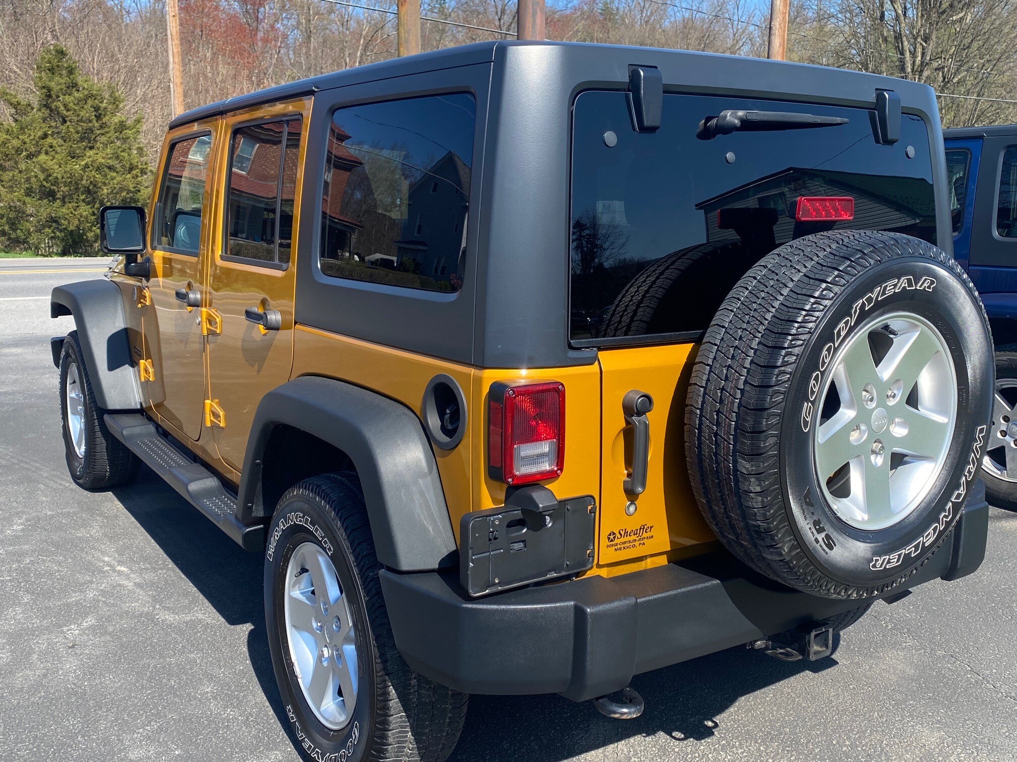 2014 Jeep Wrangler Unlimited Sport photo 4