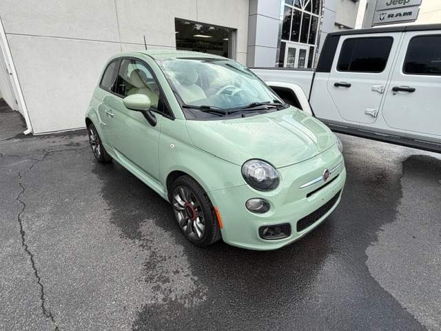 Used 2017 FIAT 500 Pop with VIN 3C3CFFKR0HT526321 for sale in Mifflintown, PA