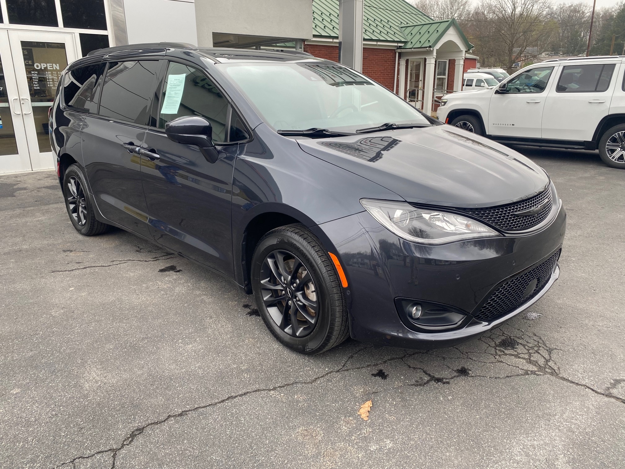 2020 Chrysler Pacifica Launch Edition