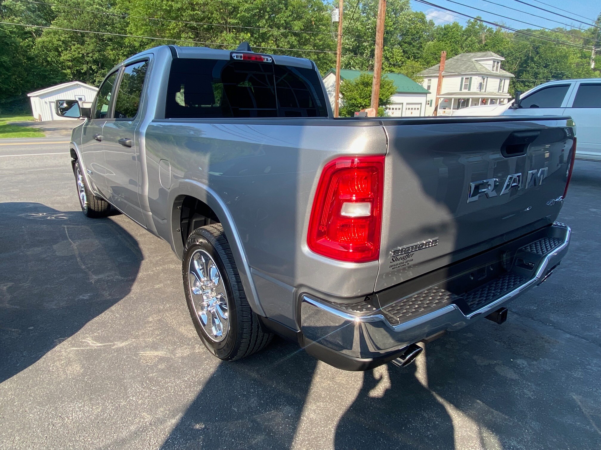 2025 Ram 1500 Big Horn photo 4